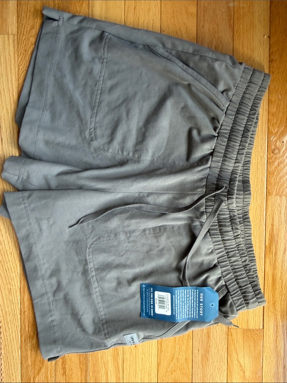 Life Is Good Women's Crusher Flex Drawstring Shorts - Gray